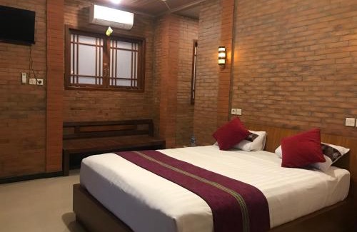 Borobudur House | Lotus 2 Guest House
