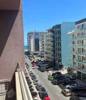 Constanta Apartment | Lotus Apartment near Opera