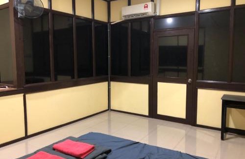 Bandar Melaka House | Lotus Gloria