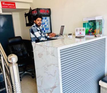 Thanesar Hotel | Lotus Hotel