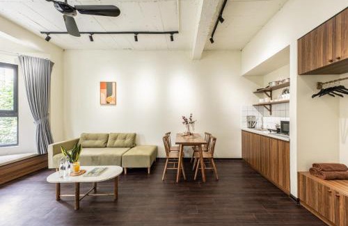 Hai Ba Trung Apartment | Lotus & Lime Hanoi-Modern Design-Laundry Included-Airport Pickup