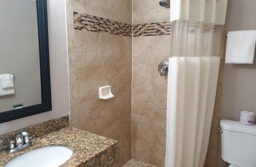 Lompoc Hotel | Lotus of Lompoc - A Great Hospitality Inn