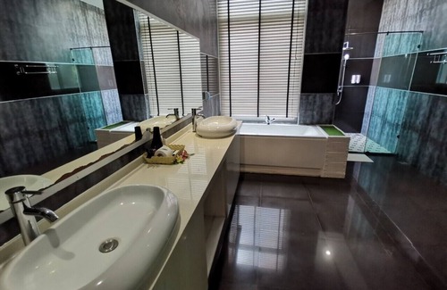 Nong Kae Villa | Lotus private pool villa