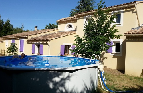 Saint-Restitut House | Lou jas dei lavandes" gîte with SWIMMING POOL and complimentary arrival breakfast