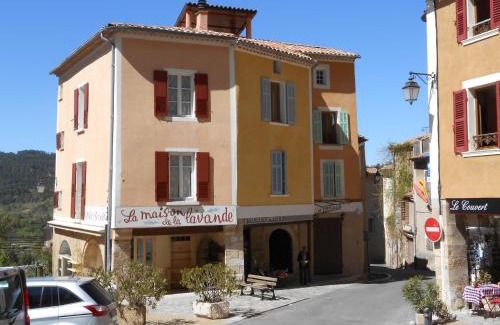 Moustiers-Sainte-Marie House | Lou Mistral