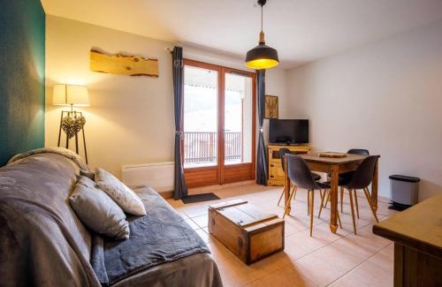 Peyragudes Apartment | Loudenvielle : Appartement cosy pour 4 pers. avec terrasse et local à vélos - FR-1-695-23