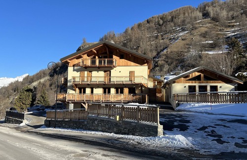 Nancroit Apartment | Loue bel Appartement 4 Personnes Tout Confort à L'entrée du Village de Nancroix,