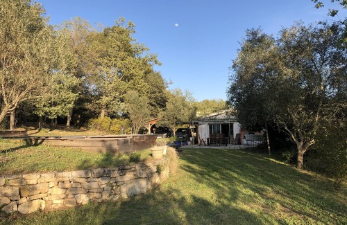 Pourrieres House | Loue Belle Maison Avec Jardin et Piscine au Calme, Environs D'aix-en-provence