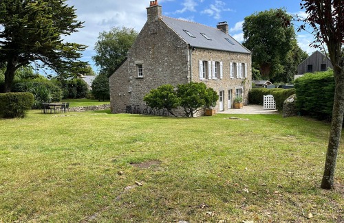 Saint-Briac-sur-Mer House | Loue Maison à Saint Briac sur Mer - 6 Chambres - 8 Couchages