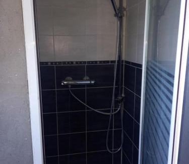 Heuze - Saint-Georges House | Loue une chambre pour les 24 heures voiture