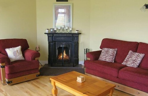 Waterville Cottage | LOUGH CURRANE COTTAGE, pet friendly in Waterville, County Kerry