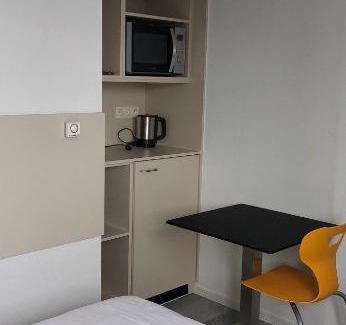 Maaseik Apartment | Louis