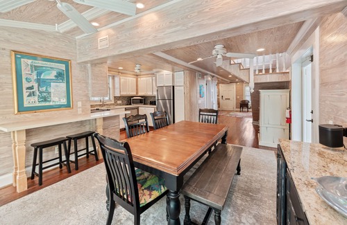 Uptown - Upper Duval House | Louisa House: A comfortable four bedroom vacation hideaway