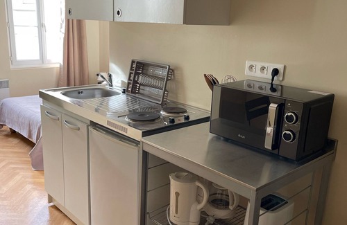 Saint-Valery-sur-Somme Apartment | Louise's Studio, downtown Saint Valery sur Somme