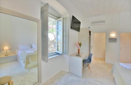 Hydra Apartment | Loukia's Apartments