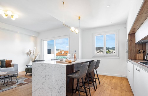 Centre Ville-Gare Apartment | Loulib Apartment | Train Station & Libération Market, AC & Terraces