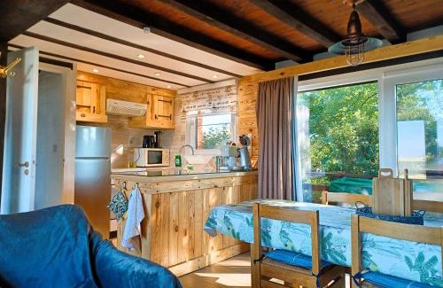 Blaimont House | Louloudia Bonsoy Jaune 12 huis in het bos met mooi uitzicht en kalmte