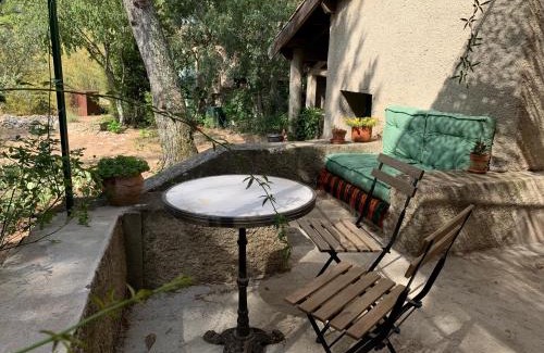 Quartier des Espesses House | Loumaset-agréable petite maison-garrigues de Nîmes