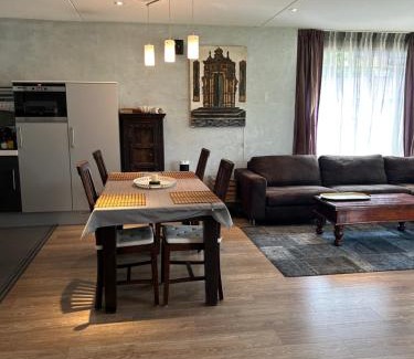 Oostelijke Eilanden en Kadijken Apartment | Lounge Park Apartment