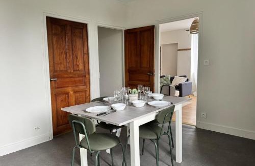 Luc-la-Primaube Apartment | LOustal d Henri 3 chambres