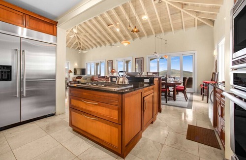 Estate Peterborg Villa | Love Always! New Listing! Oceanfront Villa/Amazing Views. Sleeps 8