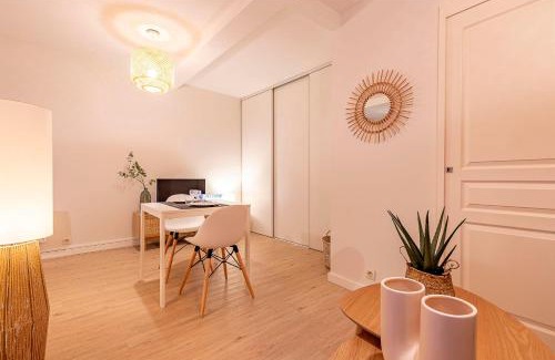 Saint-Etienne Apartment | love cocoon with beautiful terrace