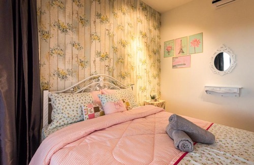 Downtown George Town Apartment | Love Come Home @ Sea View Suite 3BR for 10 pax