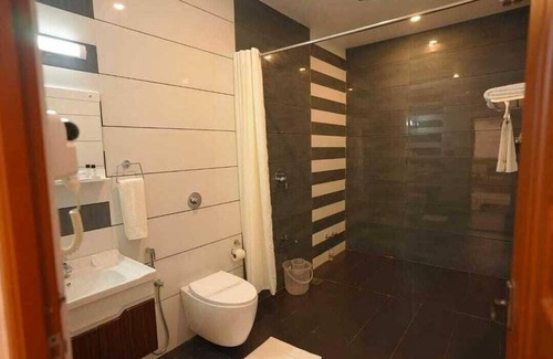 Udumbanchola Hotel | Love Hills Resort