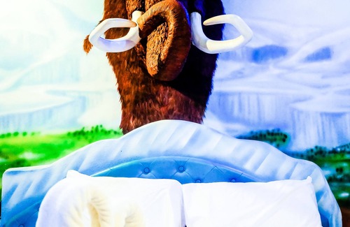 Tha Tum Hotel | Love is Resort