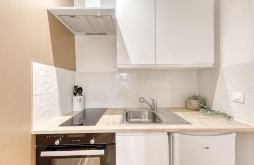 Etampes Apartment | Love Life Room-Jacuzzi-Netflix-Accès-24/7-Privé