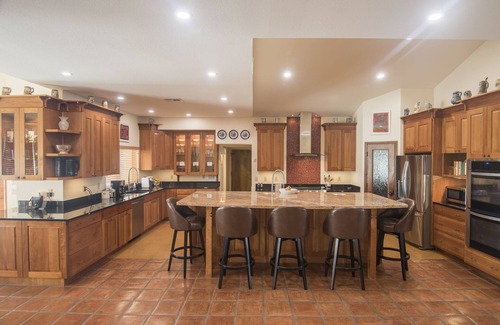 Monte De Paz House | Love living the outdoors lifestyle? 1.25 Acre retreat with private pool.