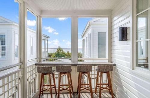 Seaside House | Love Me Tender