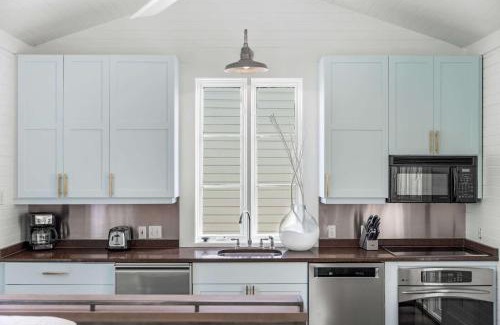 Seaside House | Love Me Tender