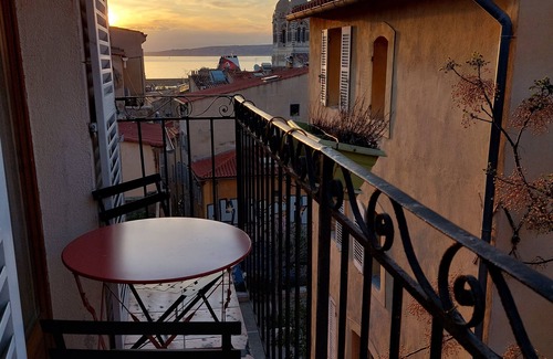Quartier du Panier Apartment | Love nest with sea view in the heart of the Panier