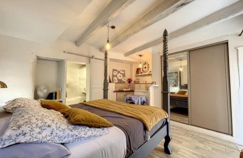 Old Town House | Love Room avec Spa Privatif Monaco