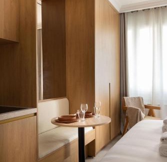 Plaisance Apartment | Love room avec Jacuzzi & Cinema-Gare Mont Parnasse