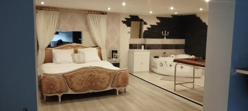 Saint-Amarin Apartment | Love room avec spa privatif