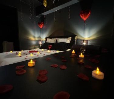 Cherbourg-en-Cotentin Apartment | Love Room Chic Lescapade à Cherbourg