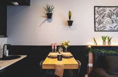 Downtown Angers Apartment | LOVE ROOM, La Douce Angevine
