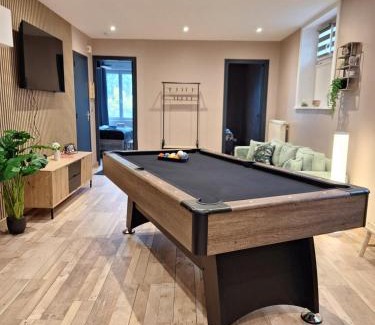 Conde-sur-Noireau Apartment | Love Room la Vida
