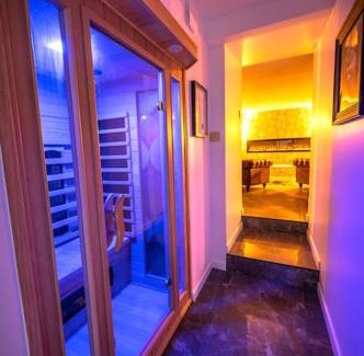 Lorient Apartment | LOVE ROOM LORIENT LoveLoft L'Escapade Romantique