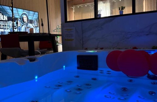 Plessis Tison Apartment | Love room nantais