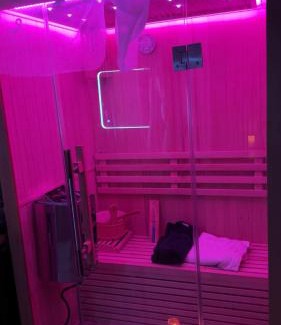 Plessis Tison Apartment | Love room nantais
