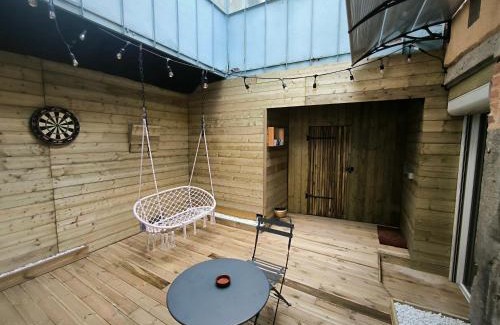 Saint-Chamond Apartment | Love Room, studio Woody Spa , Balnéo
