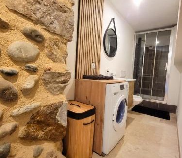 Valence Apartment | Love Room Valence