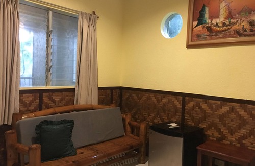 Moalboal Hotel | Love's Beach and Dive Resort