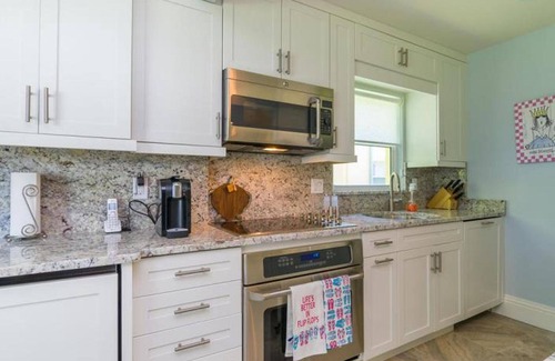 Anna Maria Condo | ☀️🌊🐟❤️Love Shack on the Water (Most Desirable Location on AMI)