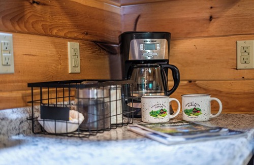 Hico Cabin | Love Shack Romantic Yurt