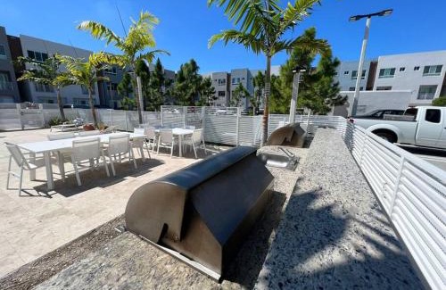 Ojus Apartment | Lovely 1 bed condo with pool/wifi free parking