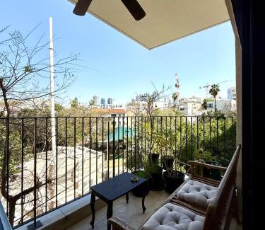 Yehuda Hamaccabi Apartment | Lovely 1-bedroom apartment in The best location